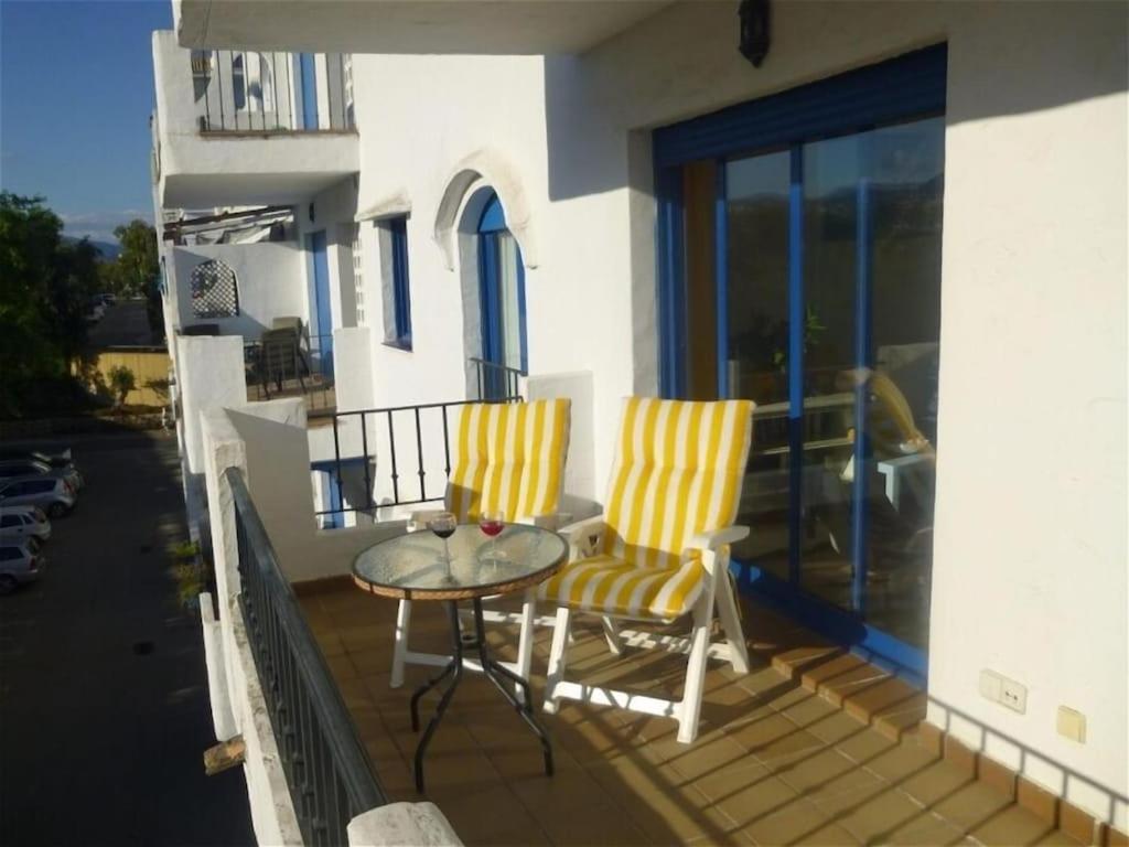 28 Mikonos Playa In Puerto De La Duquesa 2 Bed 2 Bath Apartment Ideally Located To The Beach & Marina Castillo de Sabinillas 외부 사진