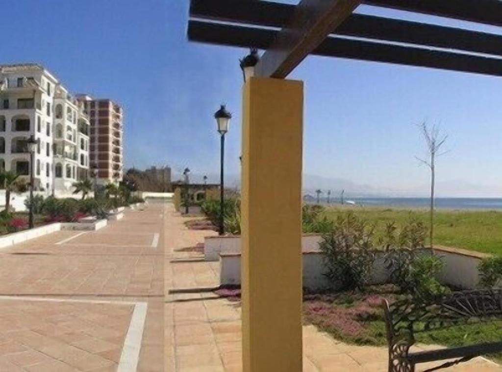28 Mikonos Playa In Puerto De La Duquesa 2 Bed 2 Bath Apartment Ideally Located To The Beach & Marina Castillo de Sabinillas 외부 사진