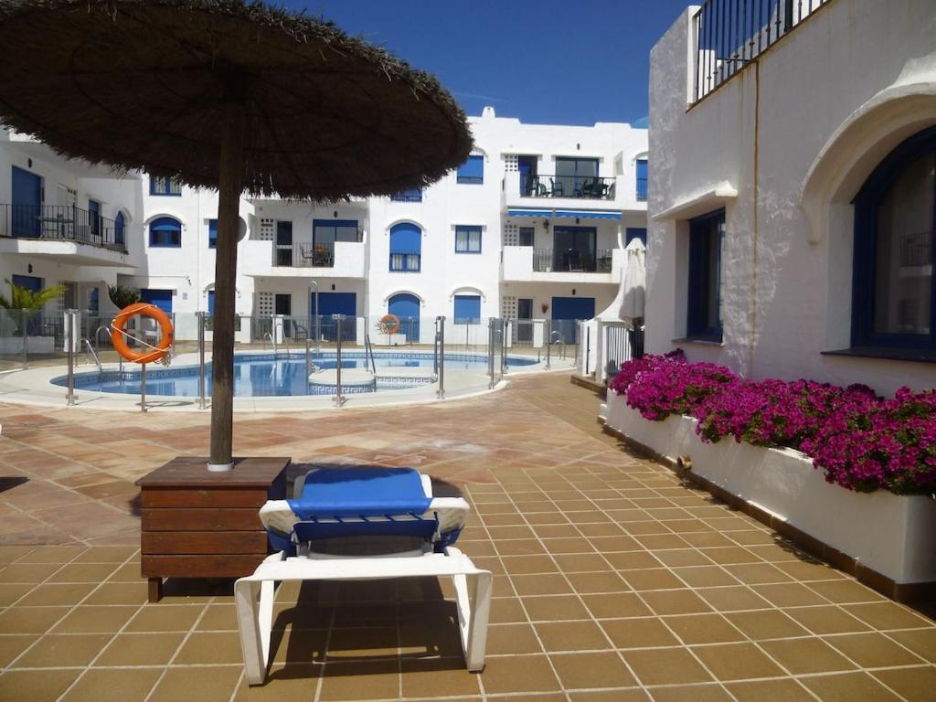 28 Mikonos Playa In Puerto De La Duquesa 2 Bed 2 Bath Apartment Ideally Located To The Beach & Marina Castillo de Sabinillas 외부 사진
