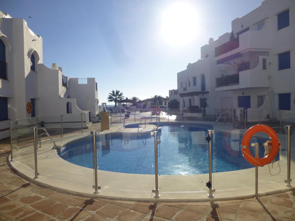 28 Mikonos Playa In Puerto De La Duquesa 2 Bed 2 Bath Apartment Ideally Located To The Beach & Marina Castillo de Sabinillas 외부 사진